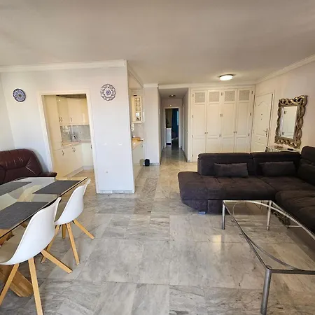 Dinastia D201 By Tenerife & Sales Los Cristianos (Tenerife)